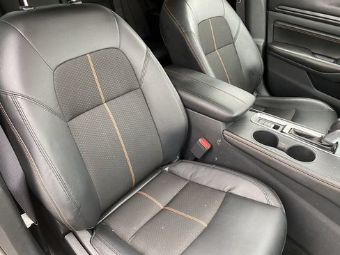 Used 2022 Nissan Altima 2.5 SR w/ Midnight Edition Package AWD/4WD image 15