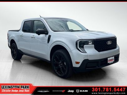 Used 2025 Ford Maverick Lariat w/ Black Appearance Package