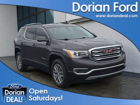 Used 2017 GMC Acadia SLE FWD image 1