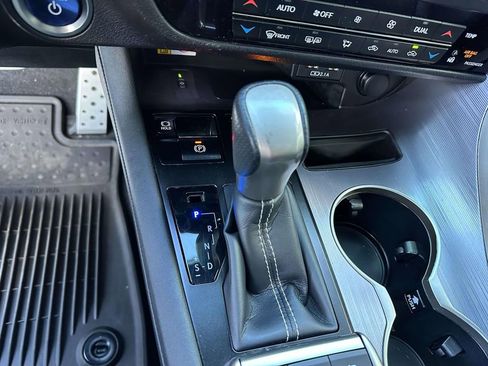 Used 2021 Lexus RX 450h F Sport w/ Cold Weather Package (CT) image 31