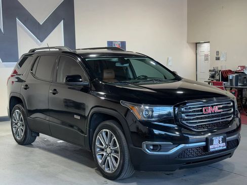 Used 2018 GMC Acadia SLT AWD/4WD image 3