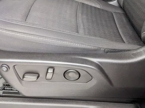 Used 2024 Chevrolet Silverado 2500 Custom w/ Custom Value Package AWD/4WD image 27