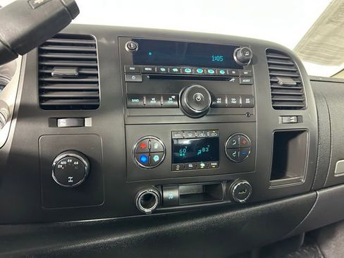 Used 2010 Chevrolet Silverado 1500 LT w/ Power Pack Plus AWD/4WD image 24