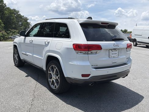 Used 2018 Jeep Grand Cherokee Limited RWD image 6