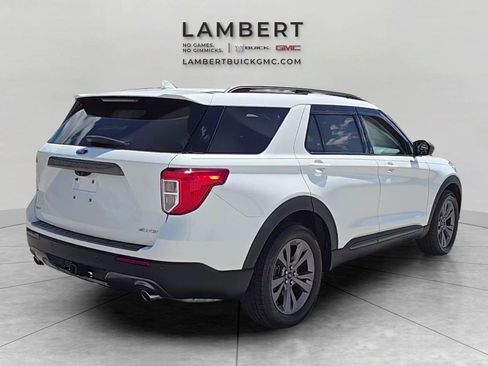 Used 2021 Ford Explorer XLT w/ Equipment Group 202A AWD/4WD image 5