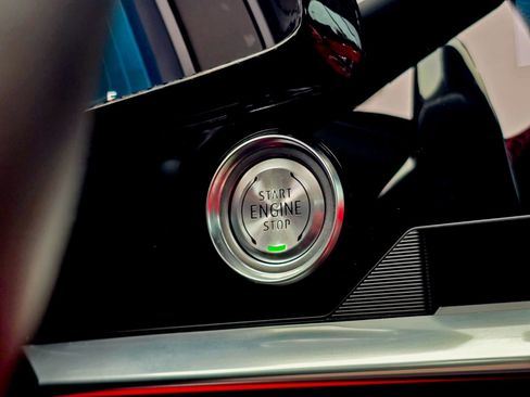 Used 2024 Chevrolet Corvette Stingray w/ Z51 Performance Package image 36