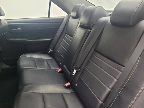 Used 2017 Toyota Camry XLE image 18