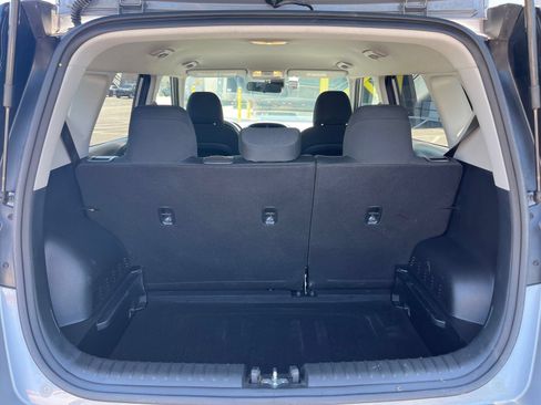 Used 2025 Kia Soul LX w/ LX Technology Package FWD image 35