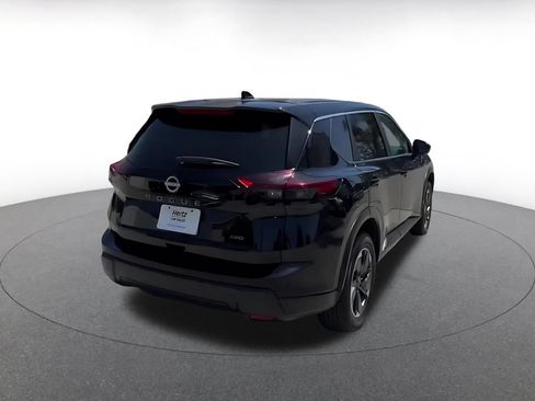 Used 2025 Nissan Rogue SV AWD/4WD image 14