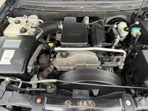 Used 2009 GMC Envoy SLE w/ Sun And Sound Package AWD/4WD image 37