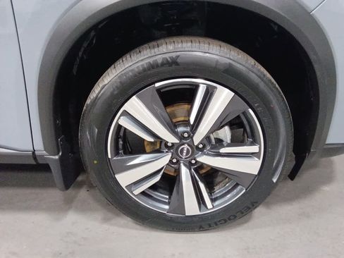 Used 2024 Nissan Rogue SL w/ SL Premium Package image 33