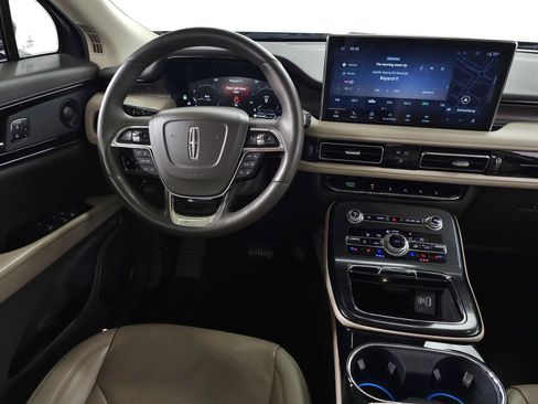 Used 2021 Lincoln Nautilus Reserve AWD/4WD image 18