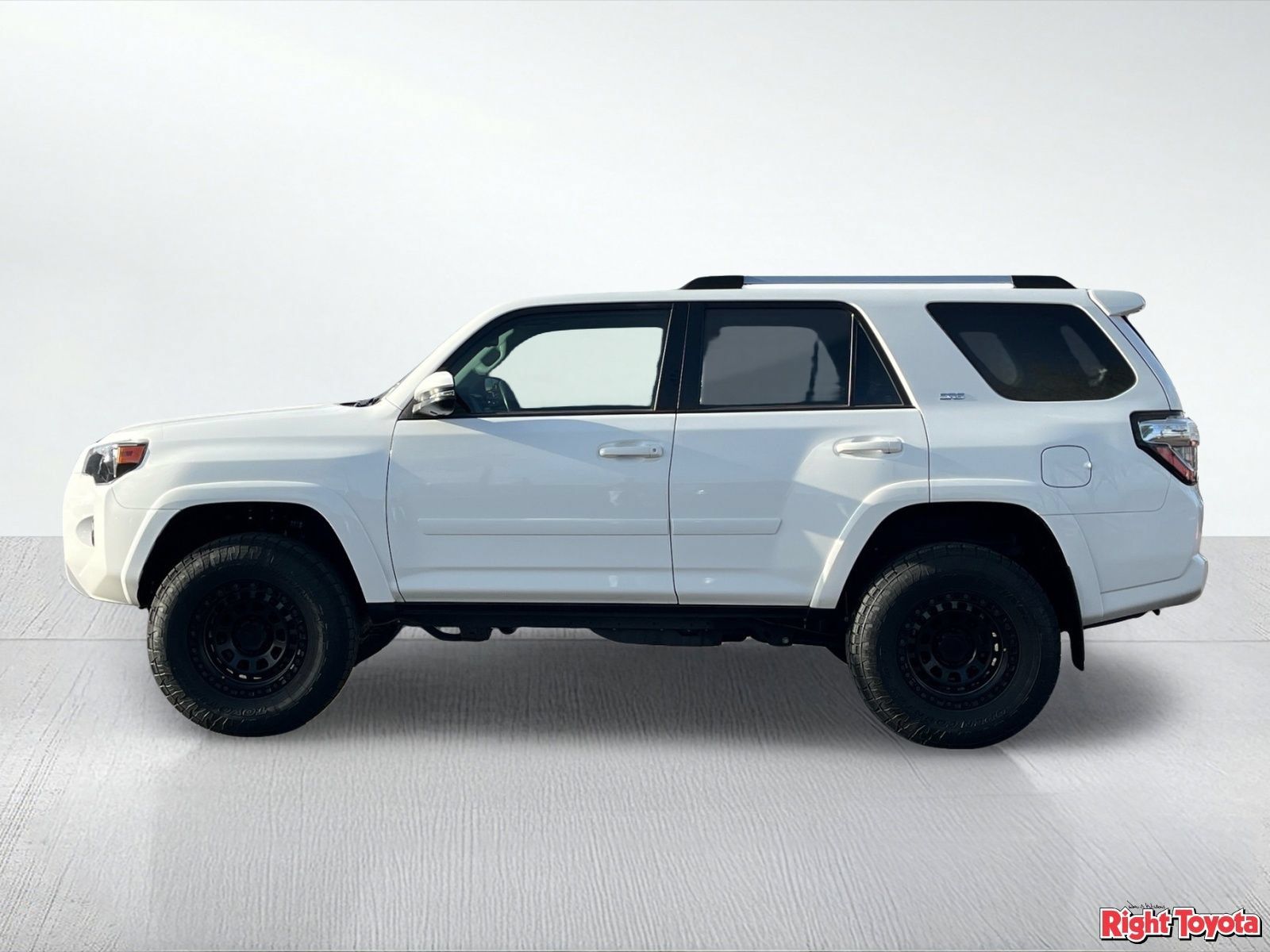Certified 2023 Toyota 4Runner SR5 Premium w/ Moonroof Package RWD image 4