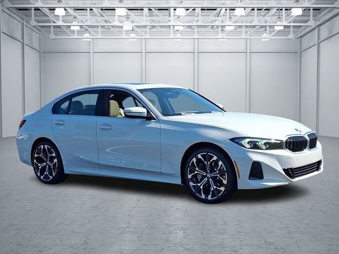 Certified 2025 BMW 330i xDrive Sedan w/ Convenience Package image 3