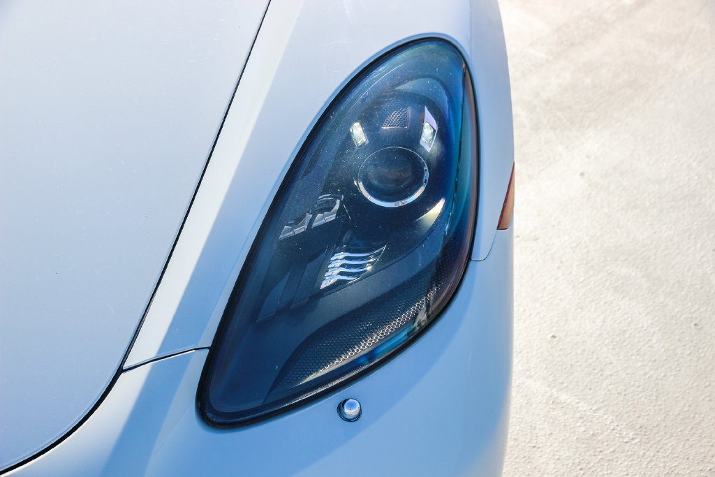 Used 2019 Porsche 718 Boxster RWD image 8