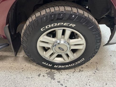 Used 2004 Ford F150 Lariat image 32