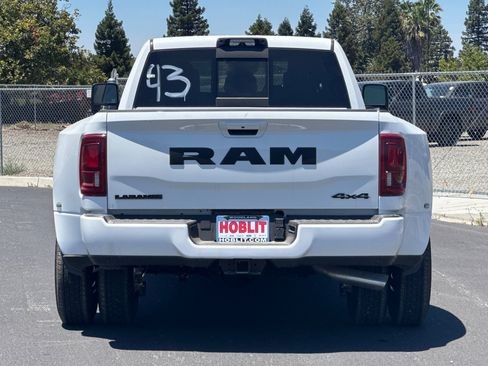 New 2026 RAM 3500 Laramie AWD/4WD image 4