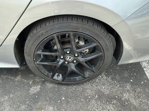 Used 2025 Honda Civic Sport image 16