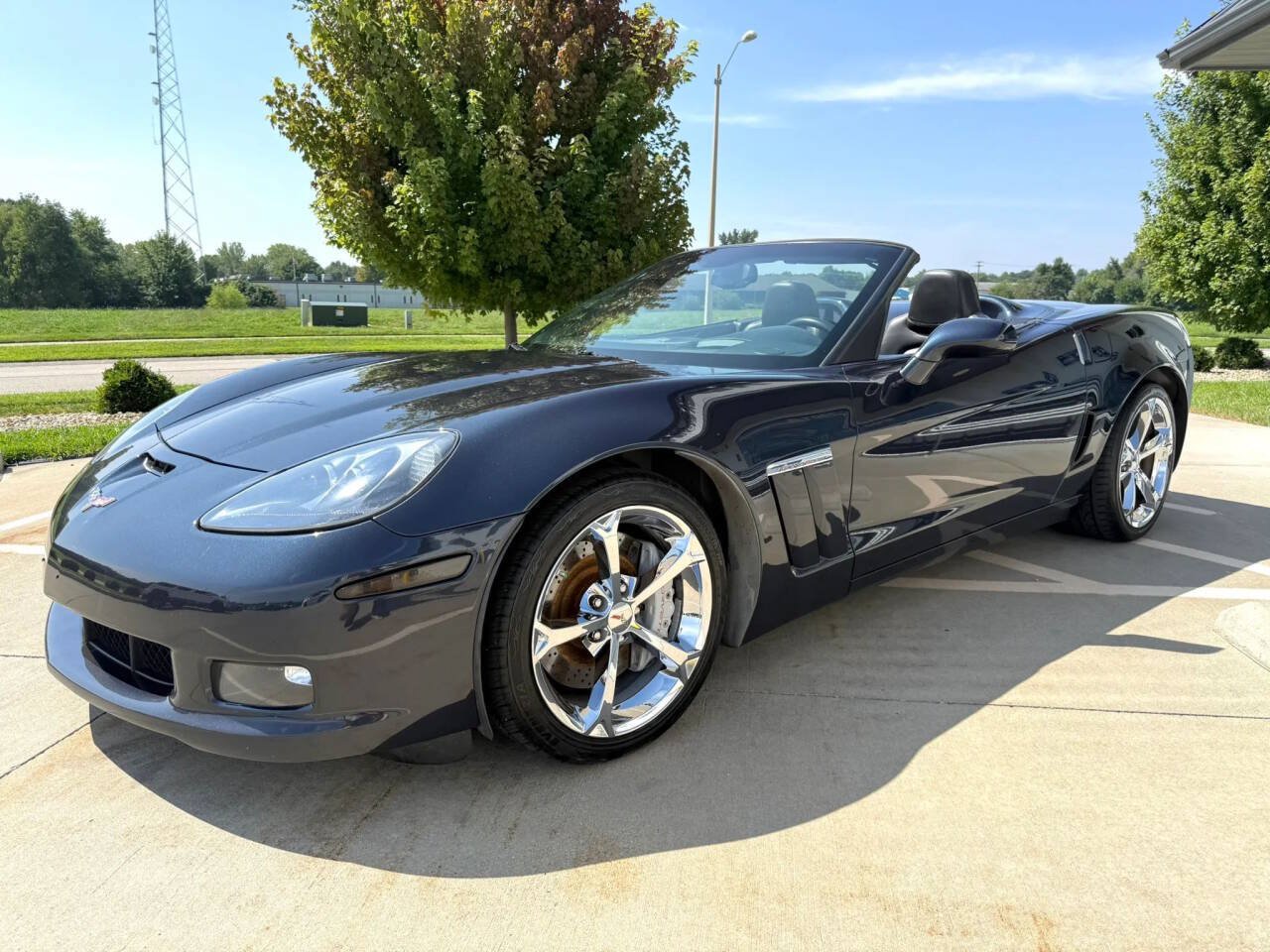 Used 2013 Chevrolet Corvette Grand Sport w/ 3LT Preferred Equipment Group RWD image 4
