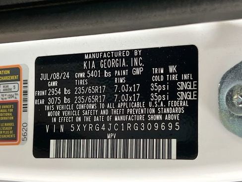 Certified 2024 Kia Sorento LX image 29