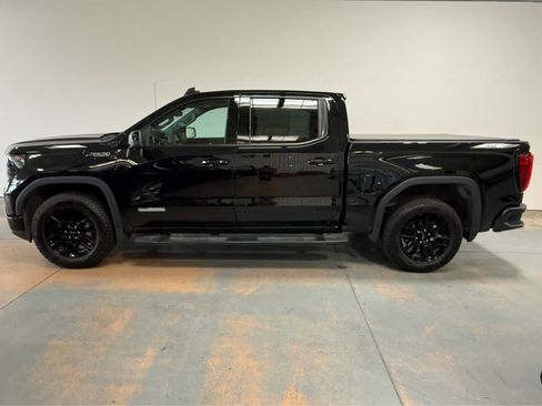 Used 2025 GMC Sierra 1500 Elevation w/ Elevation Premium Package AWD/4WD image 2