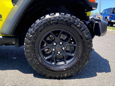 Used 2024 Jeep Wrangler Unlimited Sport AWD/4WD image 10