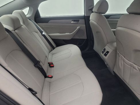 Used 2018 Hyundai Sonata SEL w/ Tech Package 04 image 19
