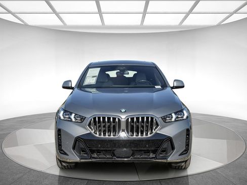 Used 2024 BMW X6 xDrive40i w/ Premium Package AWD/4WD image 6
