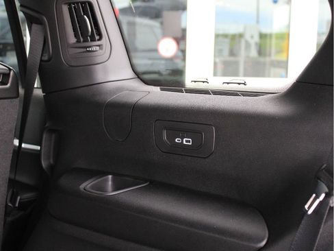 New 2026 Jeep Grand Cherokee L 4WD image 37