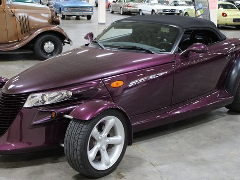 Used 1999 Plymouth Prowler RWD image 37