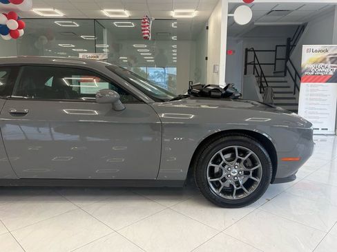 Used 2017 Dodge Challenger GT w/ Driver Convenience Group AWD/4WD image 9