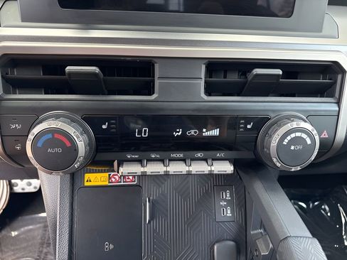 Used 2025 Toyota 4Runner TRD Sport AWD/4WD image 20