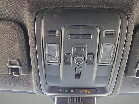 Used 2024 Chevrolet Tahoe Premier RWD image 21