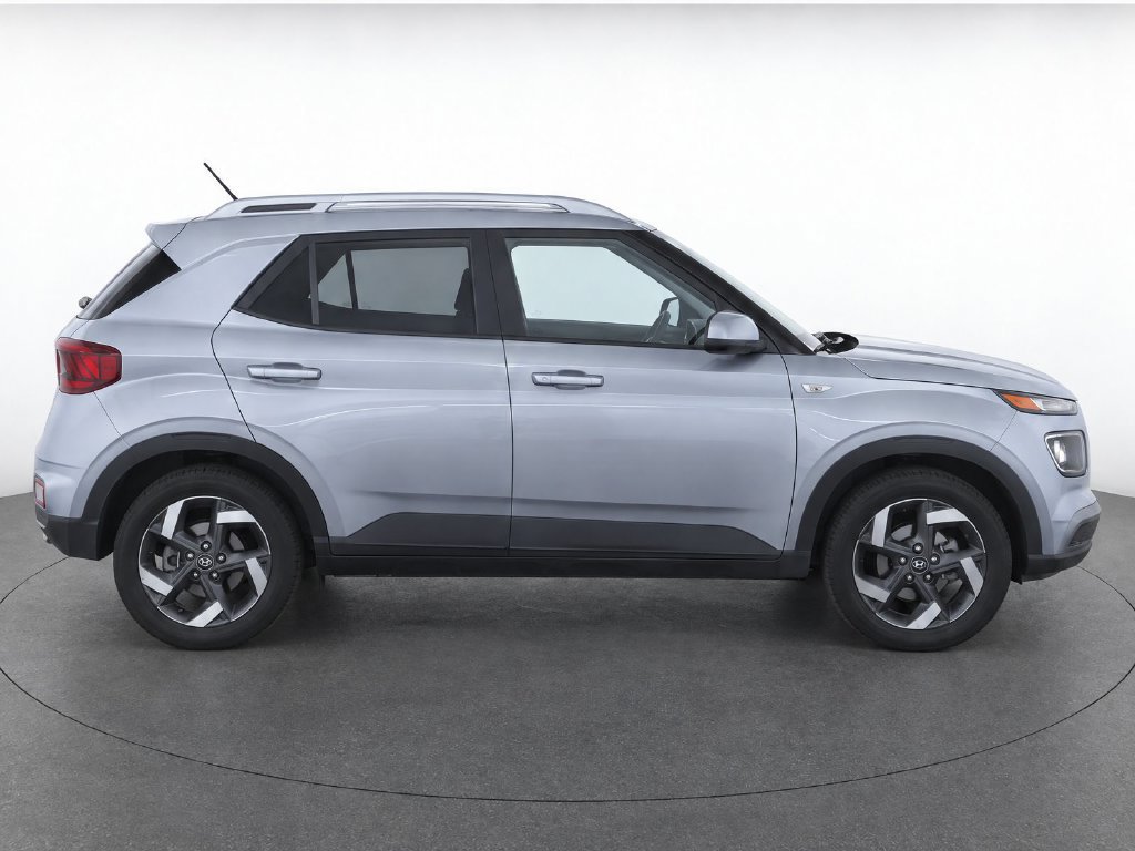 Used 2025 Hyundai Venue SEL FWD image 8