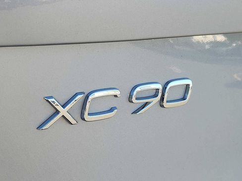 Certified 2024 Volvo XC90 B6 Plus w/ Protection Package Premier AWD/4WD image 28