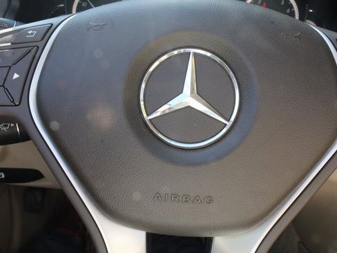 Used 2013 Mercedes-Benz E 350 Cabriolet image 31