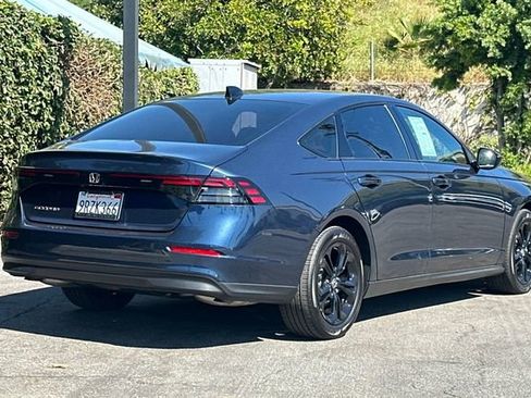 Certified 2025 Honda Accord SE image 4