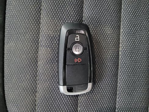 Used 2020 Ford Edge SE AWD/4WD image 32