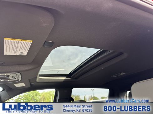 Used 2025 Chevrolet Silverado 1500 ZR2 image 20