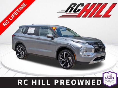 Used 2024 Mitsubishi Outlander SE FWD image 1