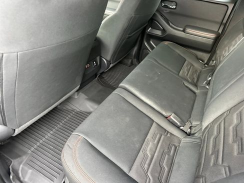 Used 2023 Nissan Frontier PRO-4X w/ Pro Convenience Package image 12