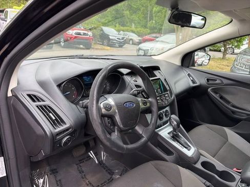 Used 2012 Ford Focus SE FWD image 8