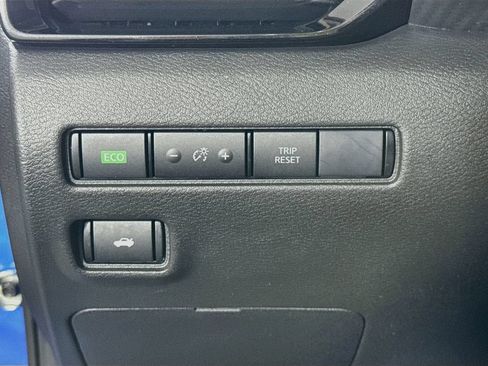 Used 2024 Nissan Sentra SV w/ SV Premium Package FWD image 20