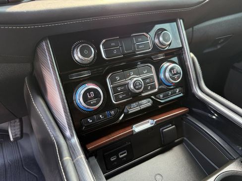 Used 2023 GMC Yukon XL Denali Ultimate w/ LPO, Floor Liner Package AWD/4WD image 22