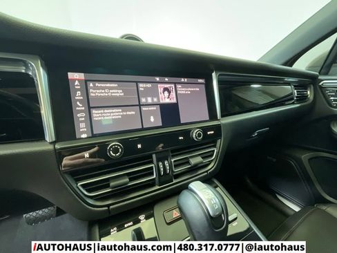 Used 2022 Porsche Macan S image 21