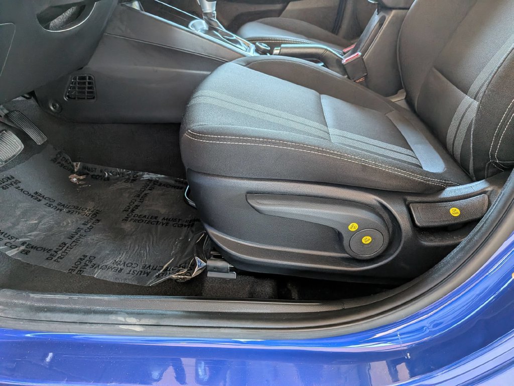 Used 2025 Hyundai Venue SEL FWD image 14