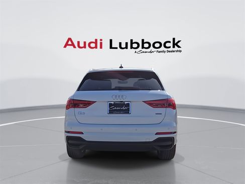 New 2025 Audi Q3 2.0T Premium image 8