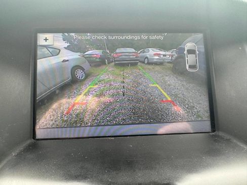 Used 2017 Ford Focus Titanium image 21