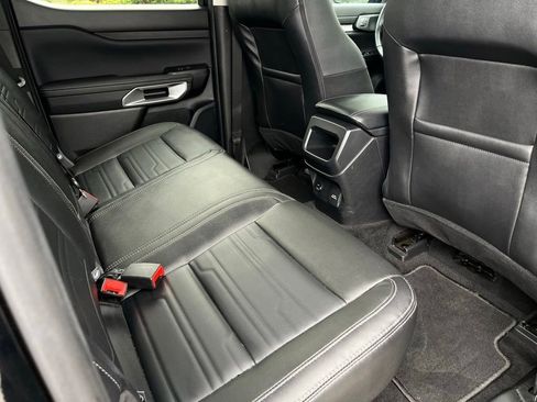 Used 2024 Ford Ranger Lariat RWD image 11