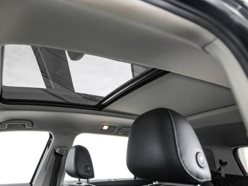 Used 2019 Volkswagen Atlas SEL image 27